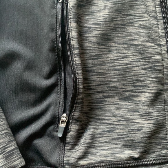 Ideology performance jacket - Picture 5 of 6